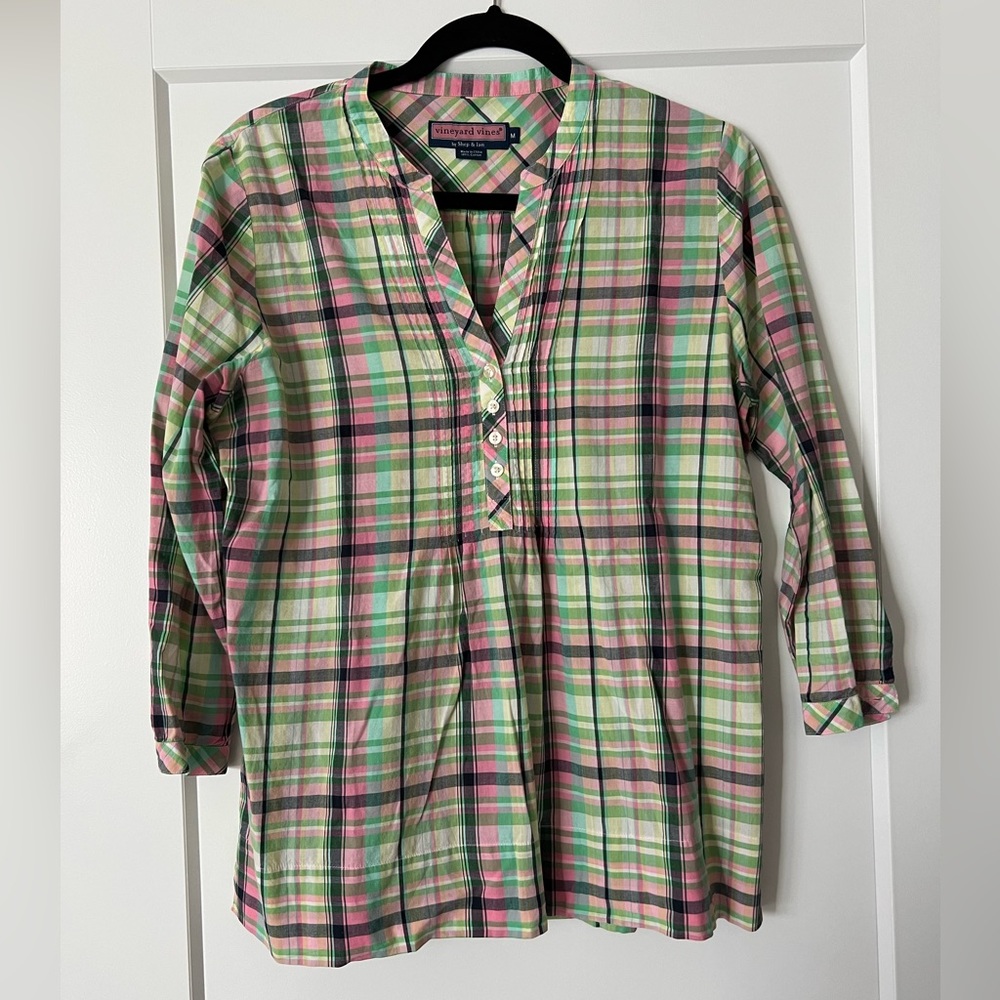 Vineyard Vines Top